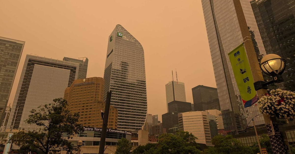 Smoke in Toronto: Poor air quality on Thursday due to Ontario wildfires