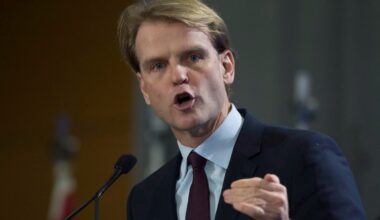 Former Conservative cabinet minister to run for Toronto mayor