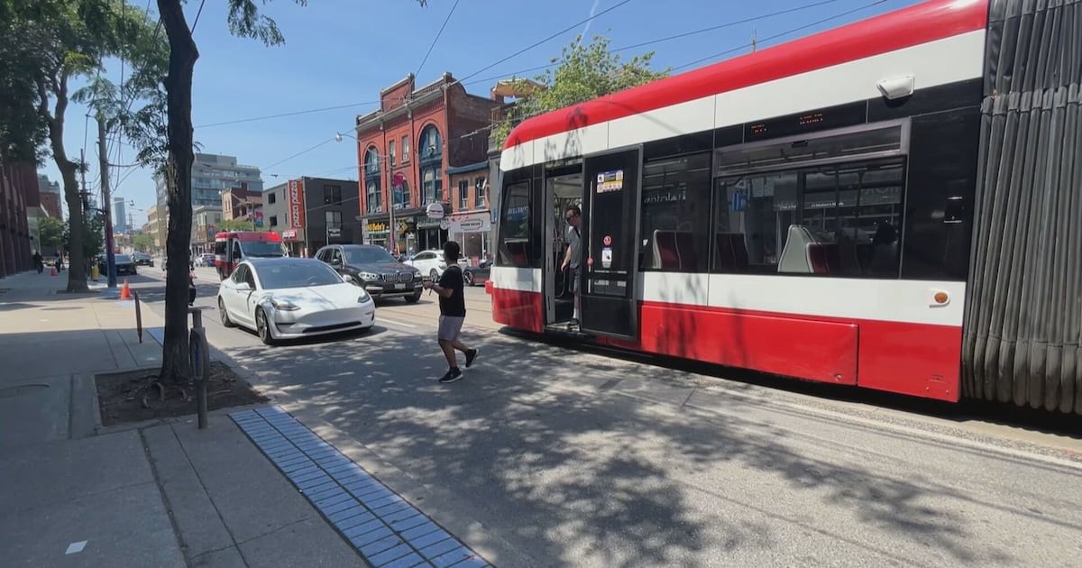 TTC streetcar pilot: Road users who pass open doors targeted