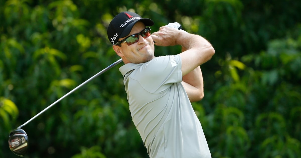 Zach Johnson skips U.S. Senior Open for John Deere, opens with 64 to trail by one shot