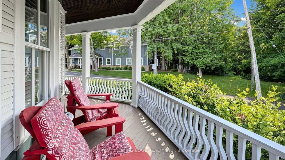 A wrap-around verandah.