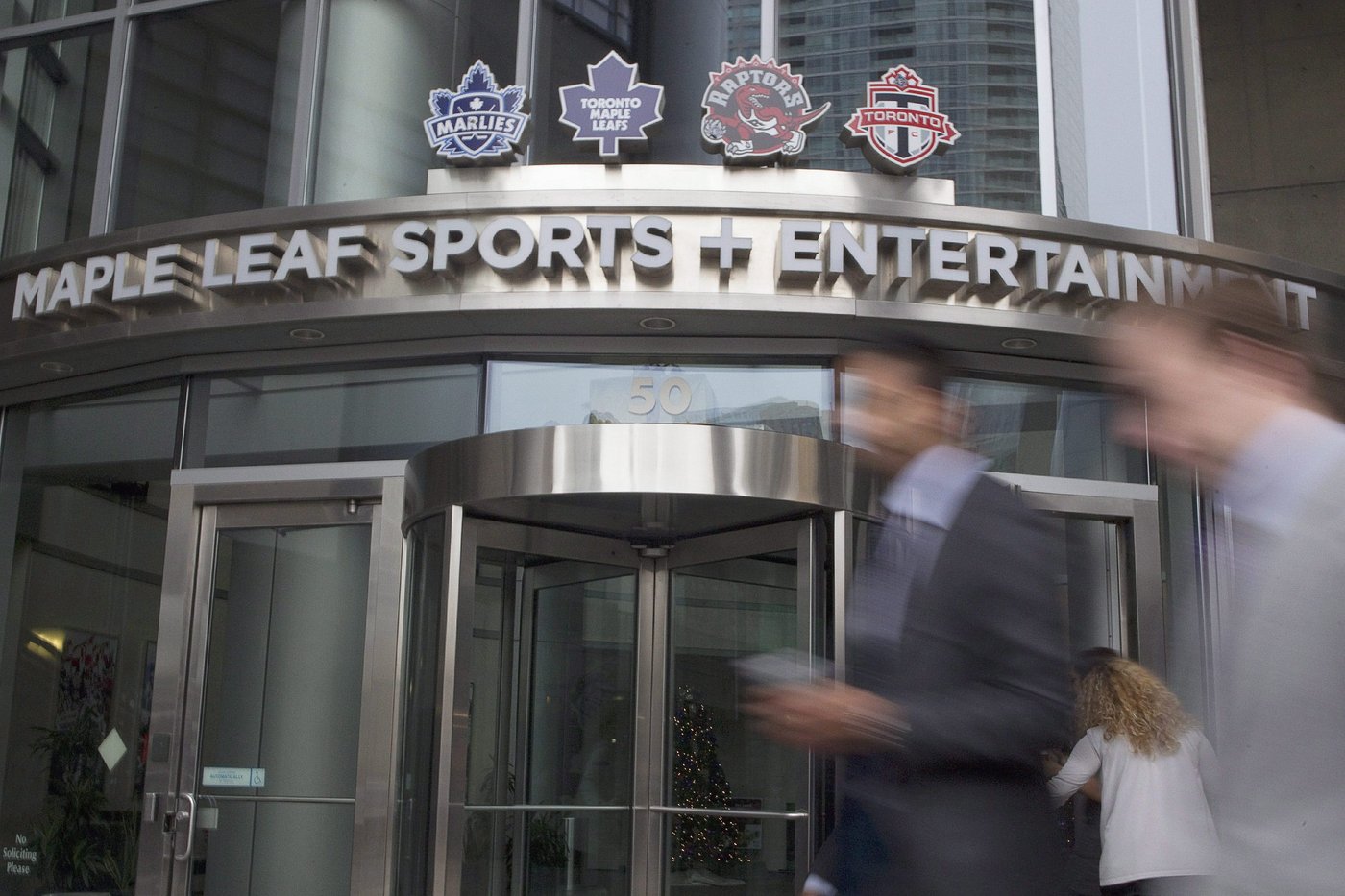 Rogers buying remaining stake in MLSE for $4.35B