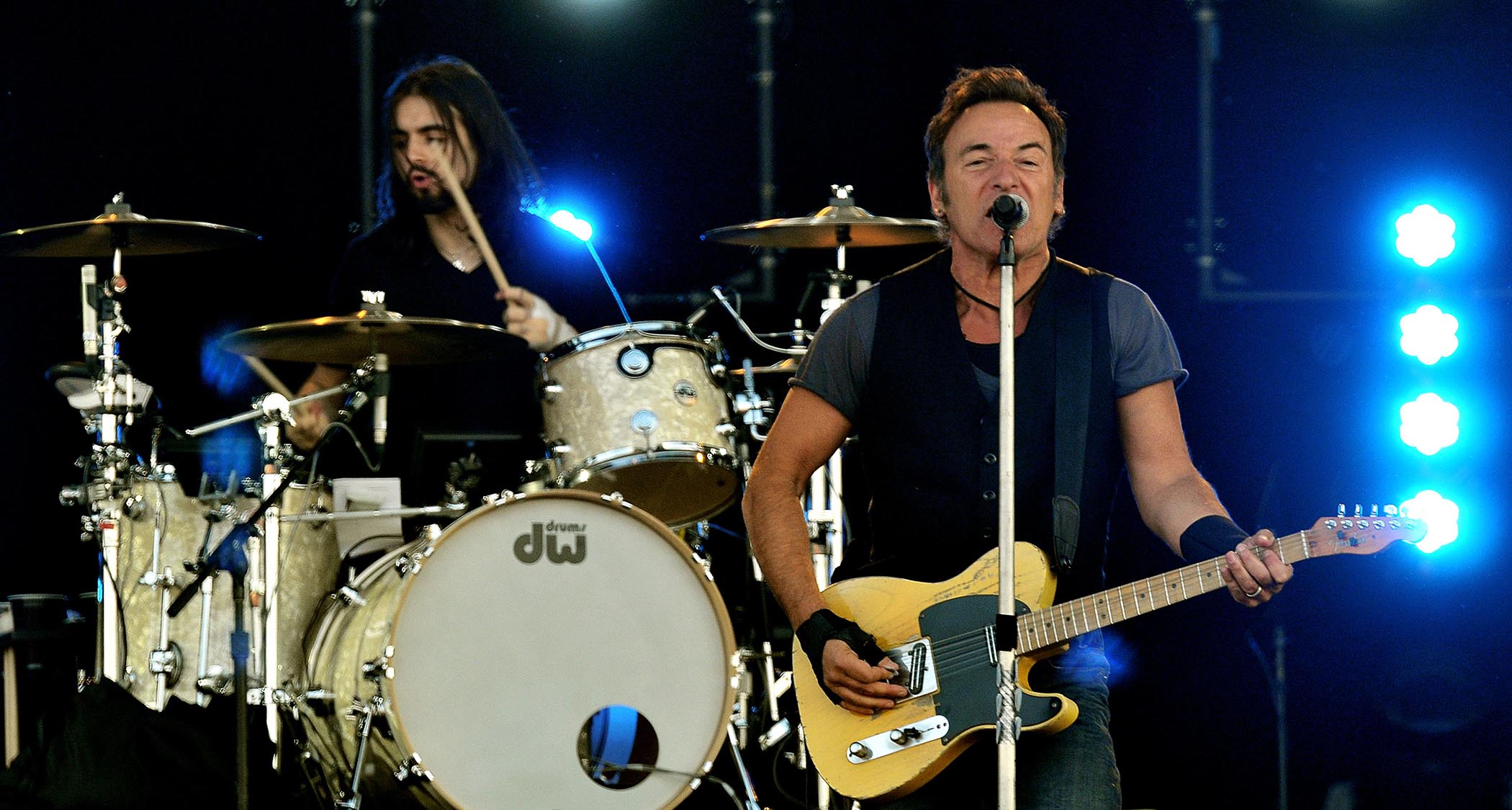 Jay Weinberg and Bruce Springsteen perform at Pinkpop in 2009.