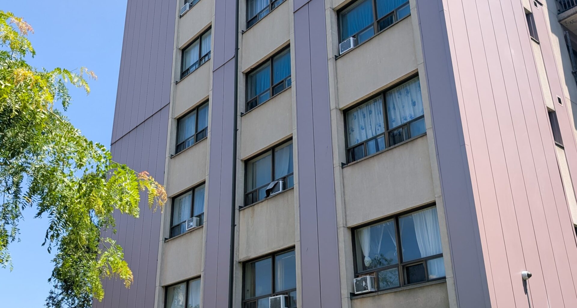 Toronto’s most vulnerable sweltering at least one more year as council delays max temperature bylaw