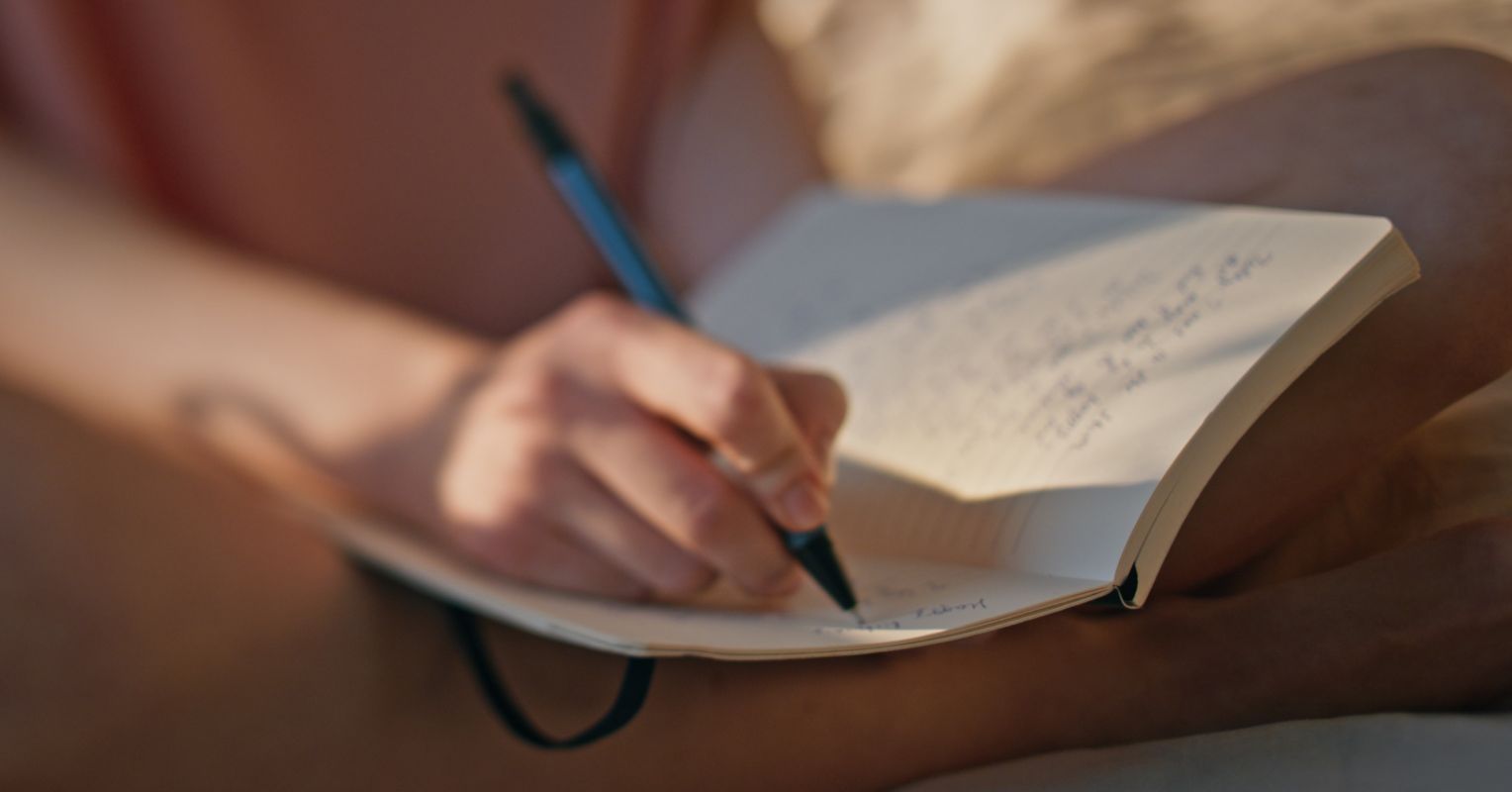 Can a Journaling Exercise Help Depressed Young Adults?