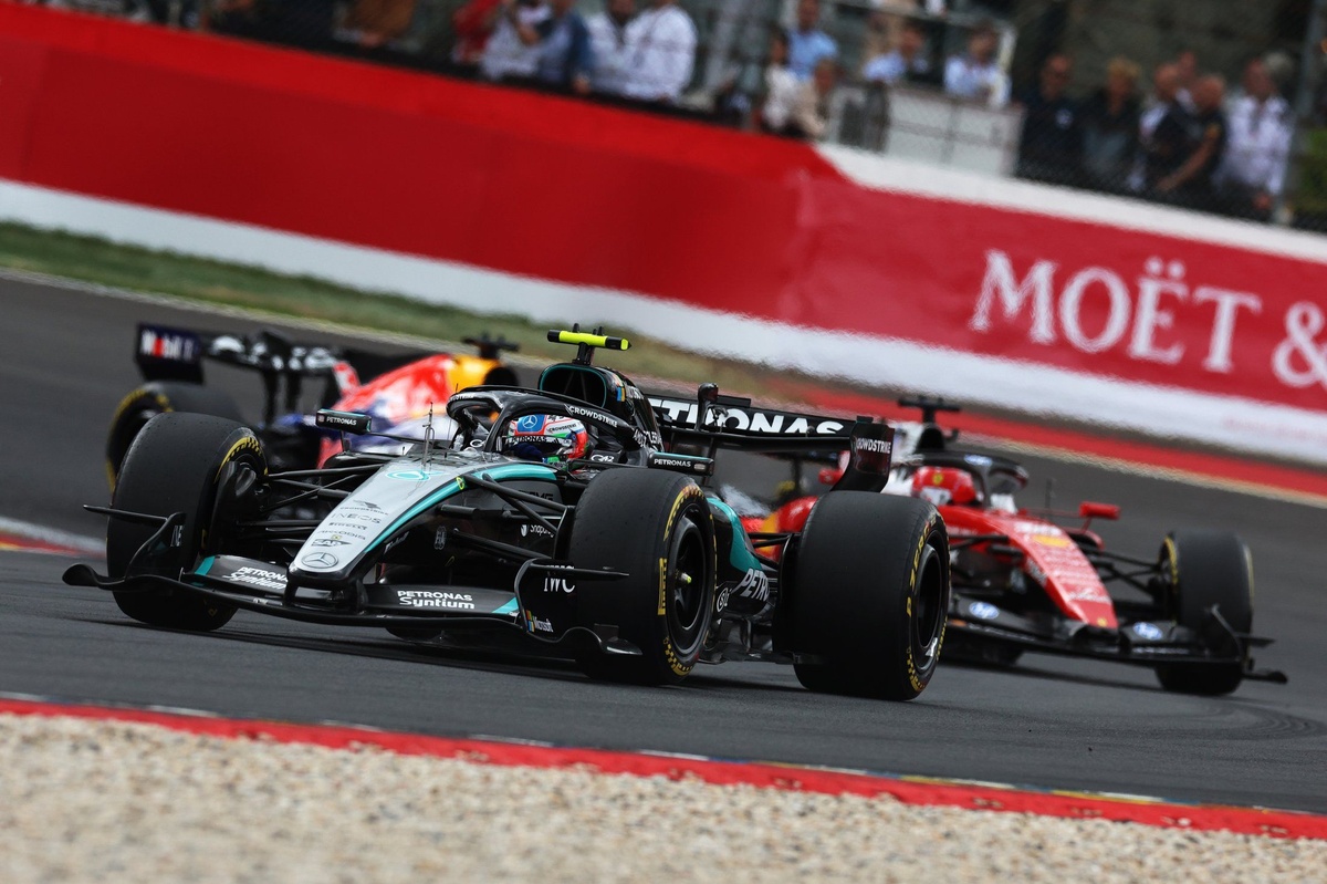 LIVE: F1 Belgian GP commentary and updates - Antonelli wins from Leclerc, Russell out after Hamilton clash | Live text