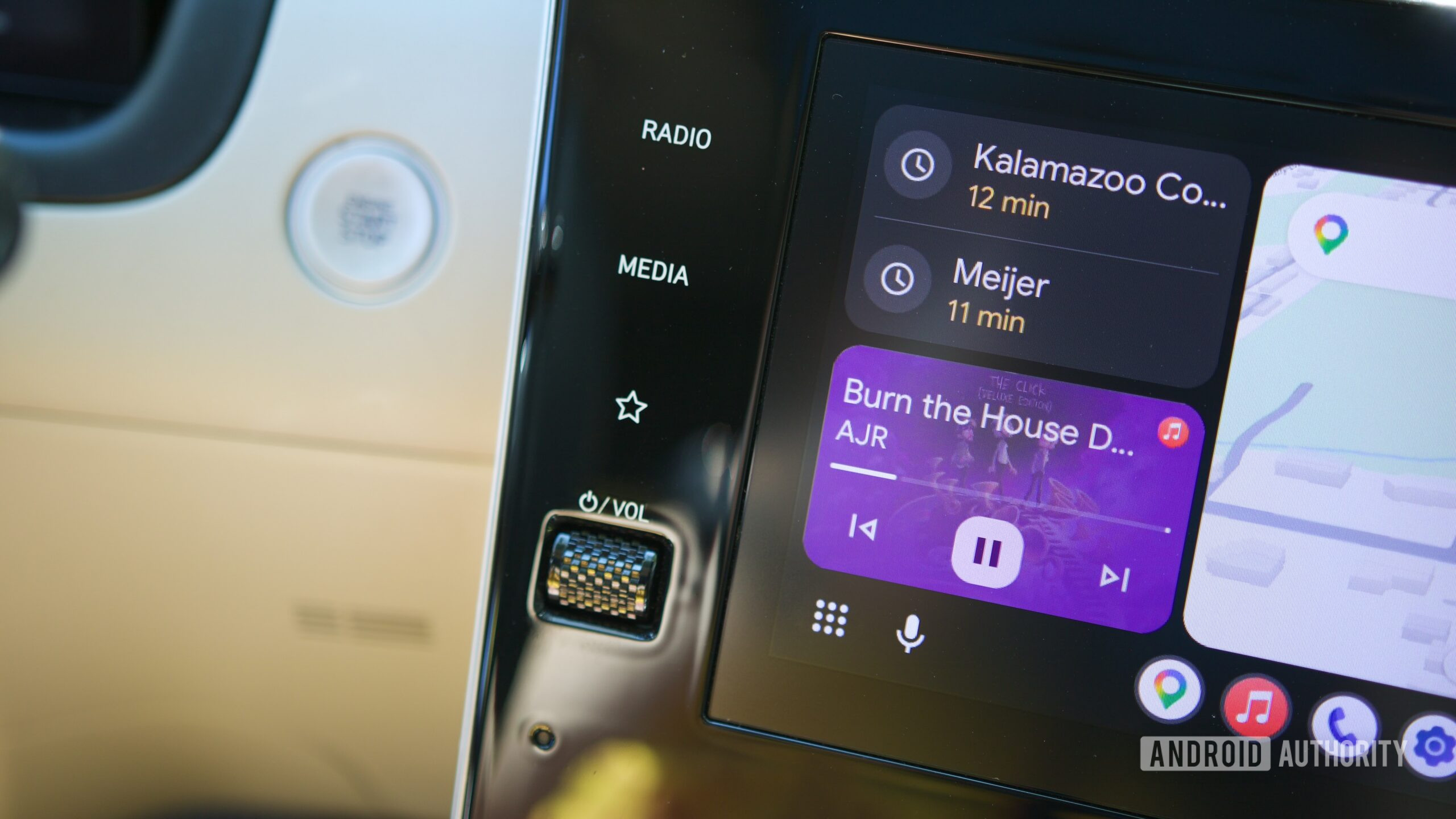 android auto layout media closer driver Android Auto layout options.