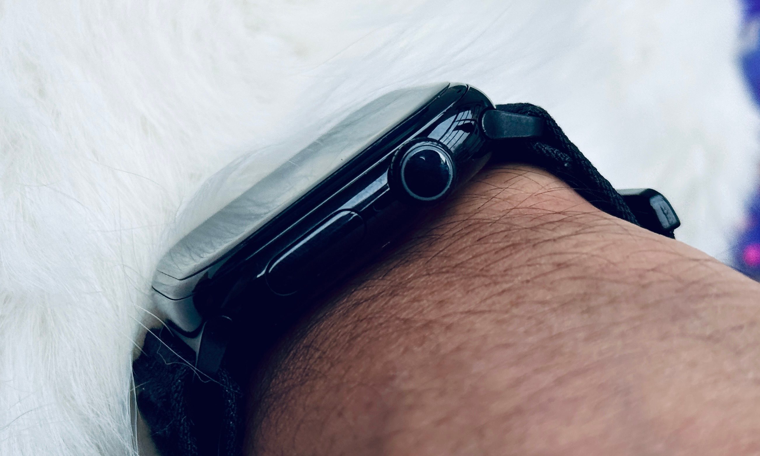 Crown button on Apple Watch Series 11.