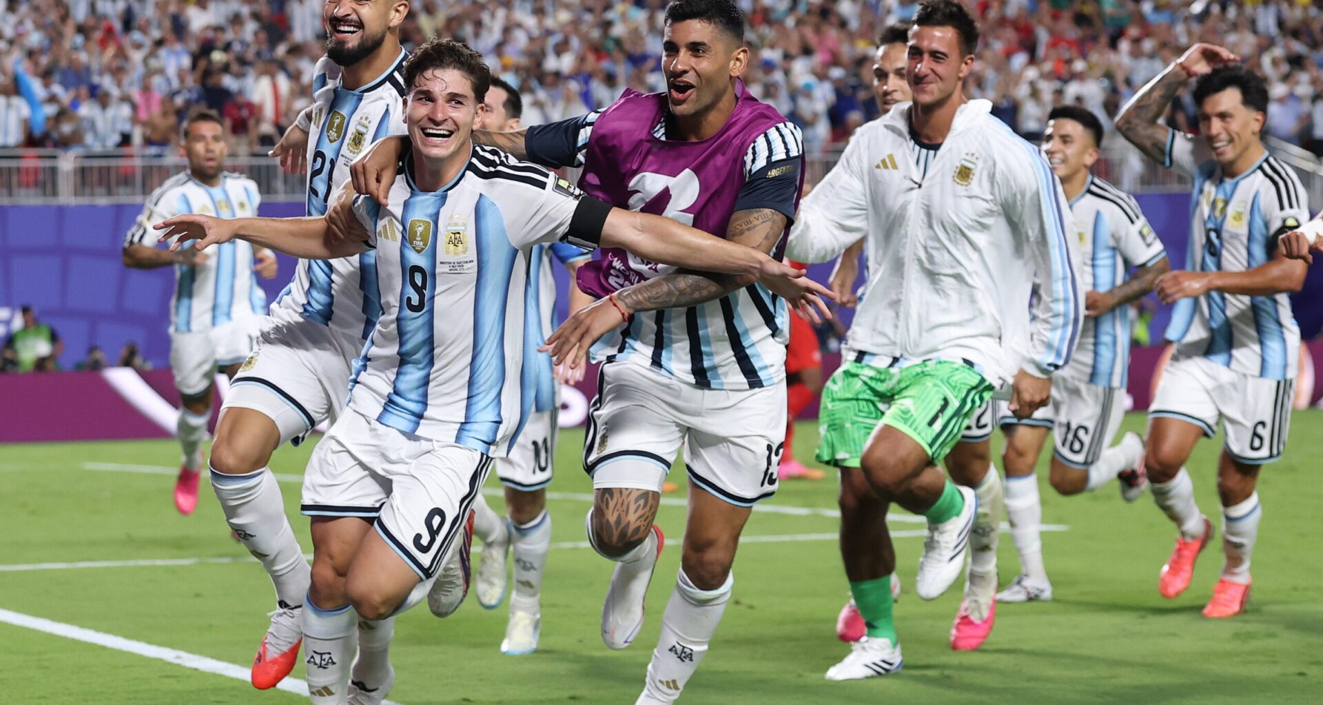 Argentina 3-1 Switzerland (aet) Stats: Alvarez and Martínez's Extra-Time Goals Tee up England Semi-Final