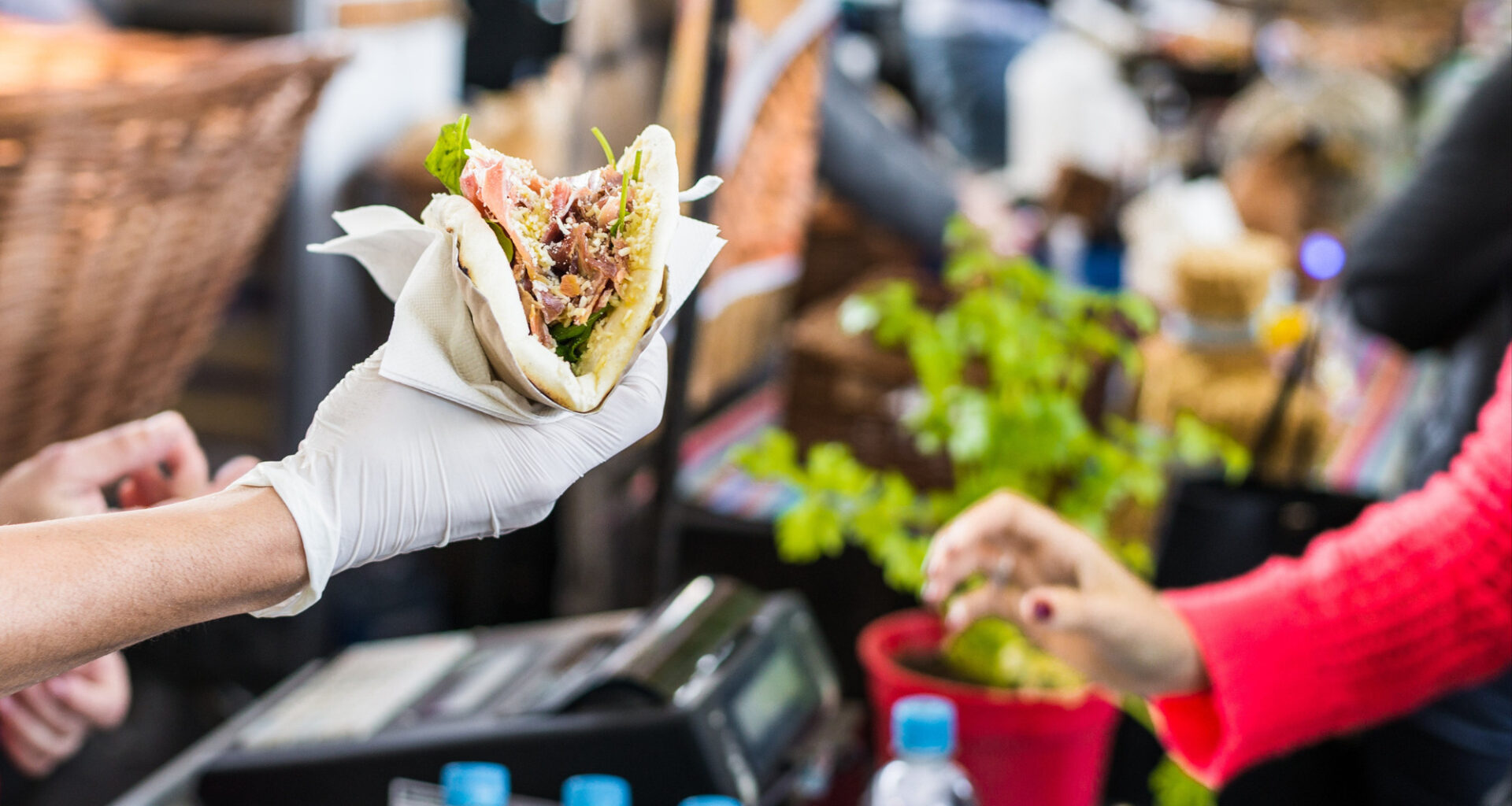 Eat your way at Montreal’s Street Food Festival this weekend! — The Beat 92.5
