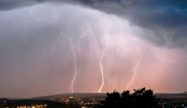 Severe Thunderstorm Yellow Watch Issued for Montreal and Quebec — The Beat 92.5
