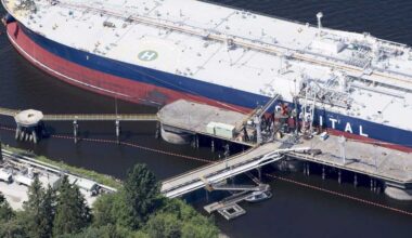 B.C. First Nation challenges dredging plan to accommodate larger tankers in Vancouver
