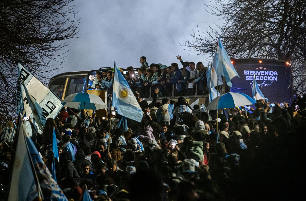 Head coach Lionel Scaloni, players and staff of Argentina greet fans as they arrive at Predio Lionel Andres Messi after losing the FIFA World Cup 2026 final against Spain, on July 20, 2026 in Ezeiza, Argentina