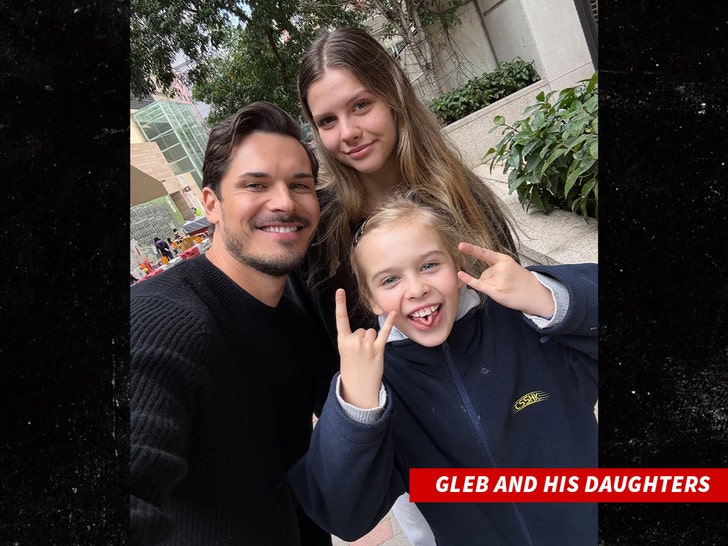 gleb savchenko and daughters insta 1