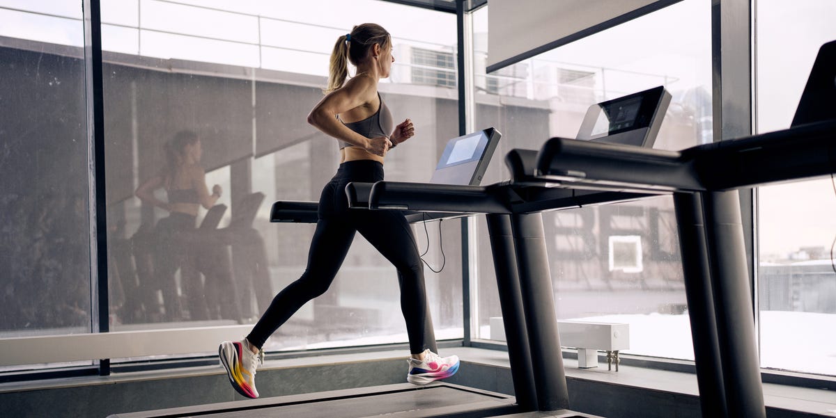'This changed my body after 40': the simple 25-minute incline walking workout one coach never skips