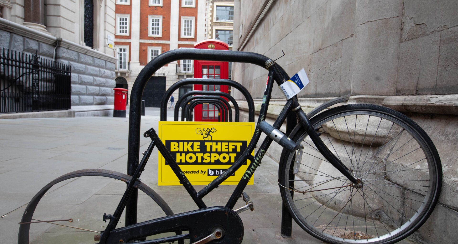 "You scream and shout, but they just chuckle": Cyclist feels helpless about bike theft in London; E-bikes seized by council to tackle bad parking; Transitional stage set to bring new race leader at Tour de France + more on the live blog - Cycling News | Bike Reviews
