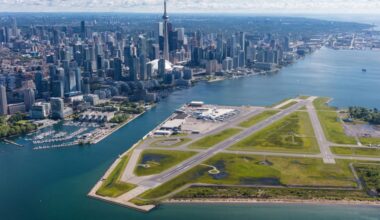 Medical officials warn of potential health impacts of Billy Bishop airport expansion