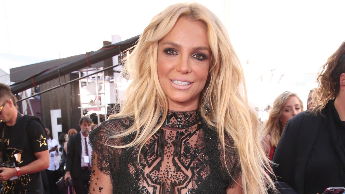 Britney Spears wears black lace at the Billboard Music Awards in May 2016