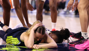 Paige Bueckers injured in scary collision with Nneka Ogwumike in Wings-Sparks game
