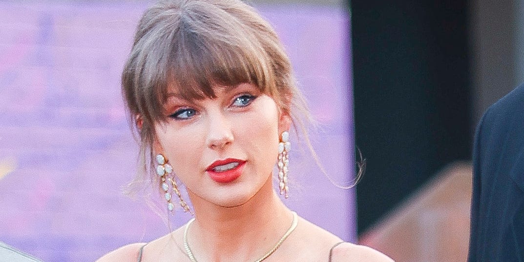Taylor Swift’s First Newlywed Look Is a Floral Brocade Wedding-Guest Dress