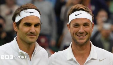 Marcus Willis and Roger Federer during Wimbledon in 2016