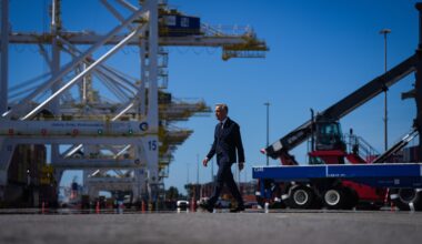 Carney touts BC port expansion plan to strengthen independence, diversify economy