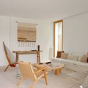 © Fran Parente Laranjeiras House / Felipe Hess Arquitetos - Interior Photography, Wood, Chair