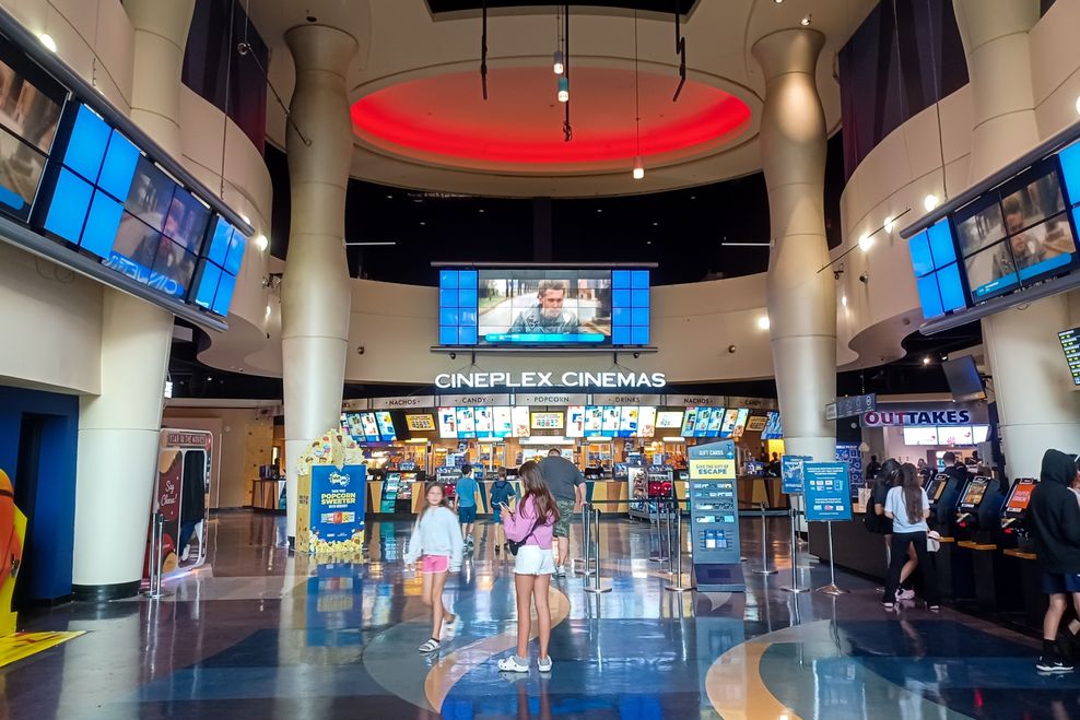 cineplex canada