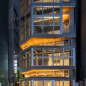 © ToLoLo studio Mayu Nakamura Clerestory Garden at Naka-Ikebukuro Park / KEY OPERATION INC. / ARCHITECTS - Interior Photography, Glass, Balcony