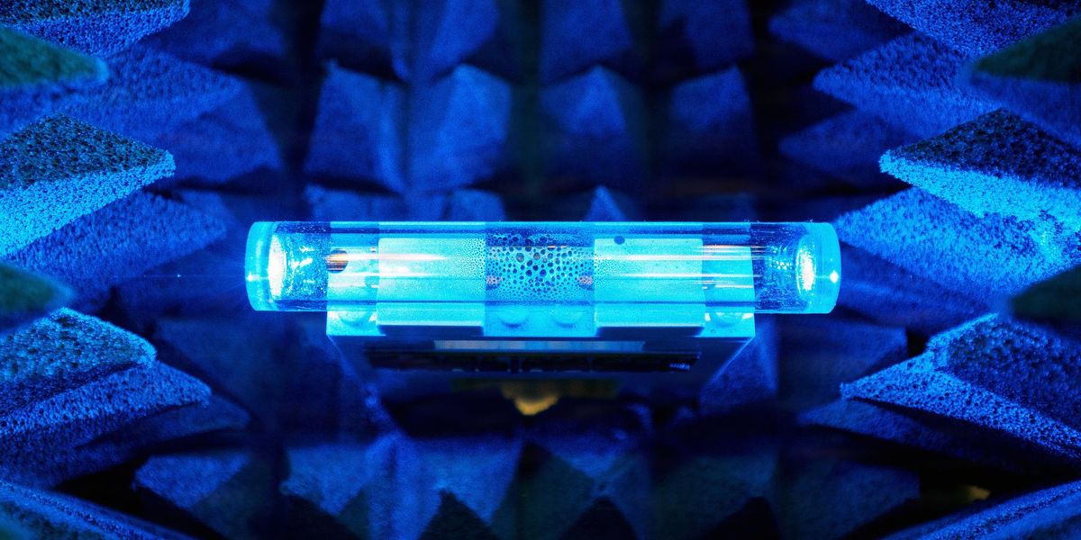 Small Quantum Sensor Detects Radio Waves In 3D