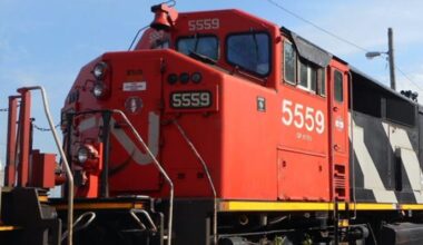 Freight trains hauling combustible products stopped by wildfire