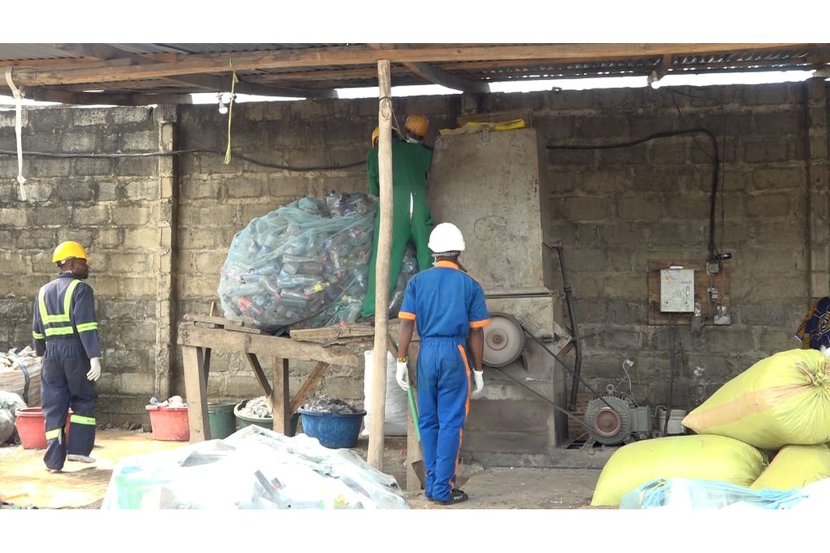 Former commuter bus driver turns plastic waste into millions