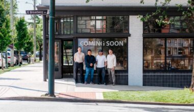 Is Como Taperia opening a second location in Vancouver?