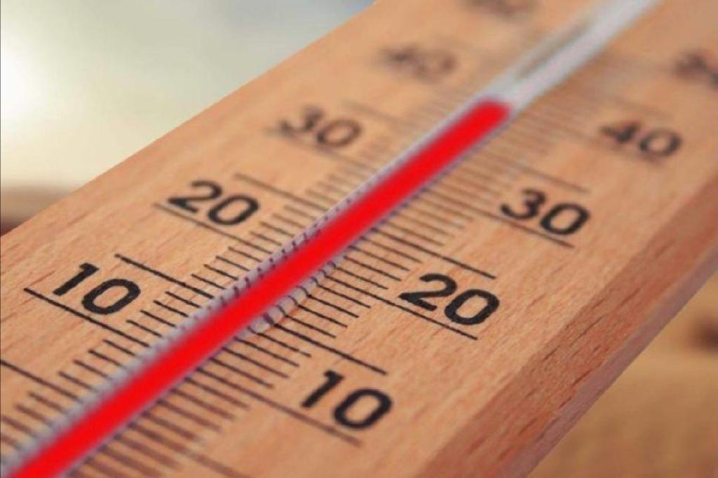 Heat, air quality warnings remain in effect for Lower Mainland