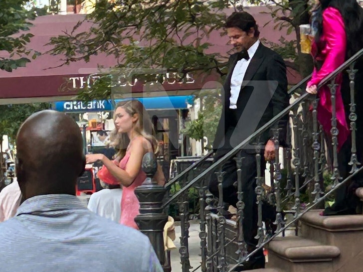 sub-gigi-hadid-bradley-cooper-tmz-1