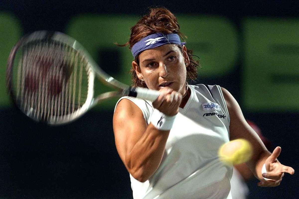 Former tennis World No.1 is broke after husband betrayed her of €52 million fortune