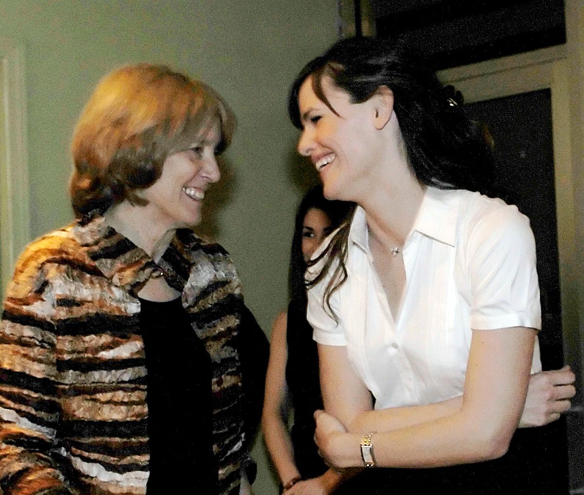 (031608 - Boston, MA) Actor Ben Affleck and his actor wife Jennifer Garner attended a fund-raiser for Barack Obama, candidate for the Democratic Party's Presidential nominee. The fund-raiser was held at Rumor, a club in Boston. Shown in photo is Ben Affleck's mom Chris, with Jennifer Garner. STAFF PHOTO BY ARTHUR POLLOCK (Photo by Arthur Pollock/MediaNews Group/Boston Herald via Getty Images) 