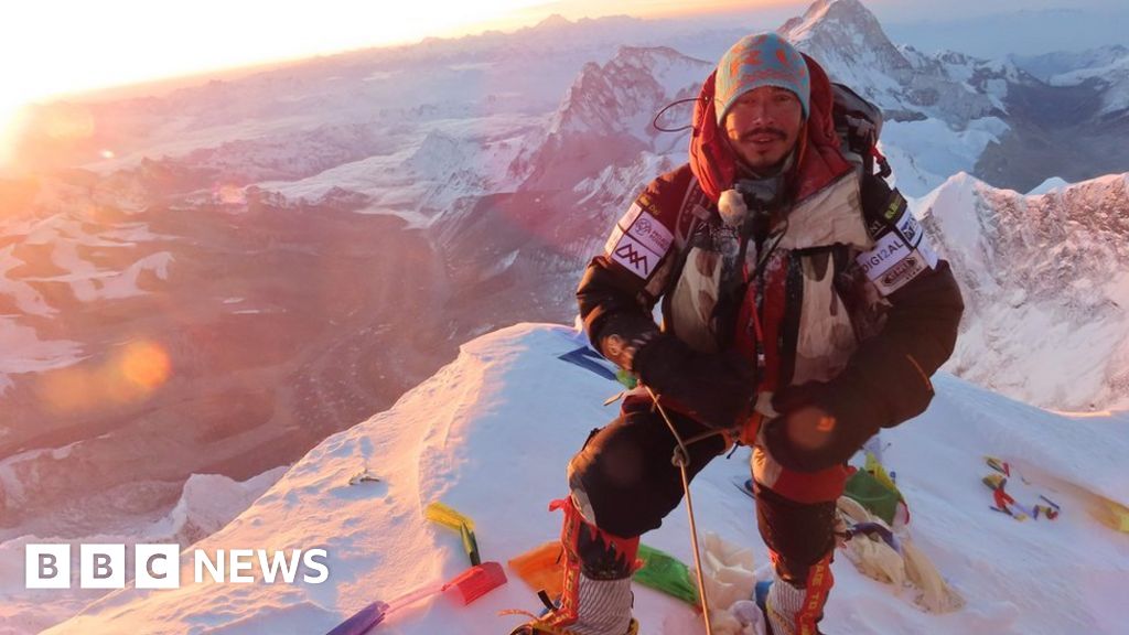 Nirmal Purja: Ex-Royal Marine among 10 climbers feared missing after avalanche in Pakistan - BBC