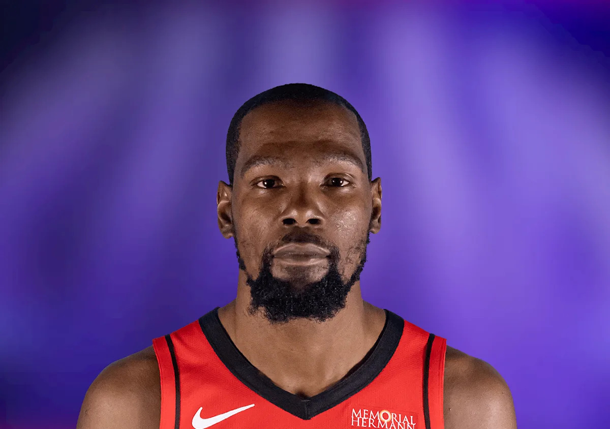 Kevin Durant had an awkward moment during Friday’s …