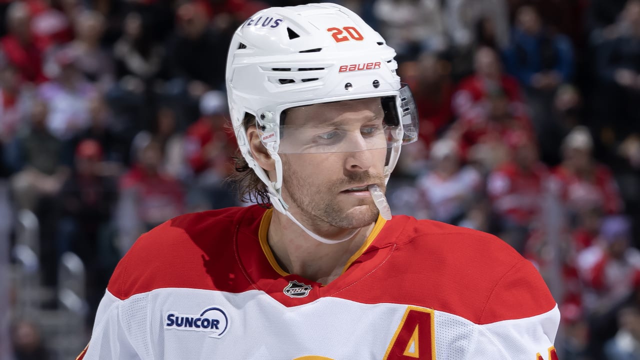 Coleman, Maatta traded to Wild by Flames for Middleton, draft picks