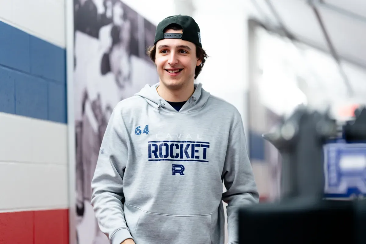 David Reinbacher à Seattle: Kent Hughes tranche