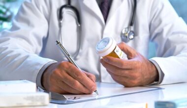Opioid Prescribing by Pain Specialists on the Rise