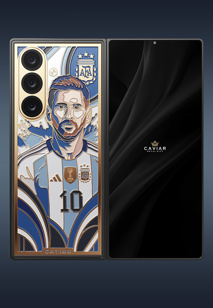 Galaxy Z Fold 8 Ultra Caviar Collection back and cover screen