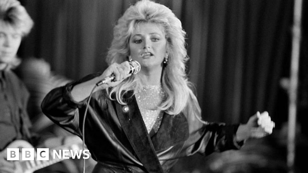 Bonnie Tyler, the gravel-voiced star who eclipsed everyone's heart - BBC