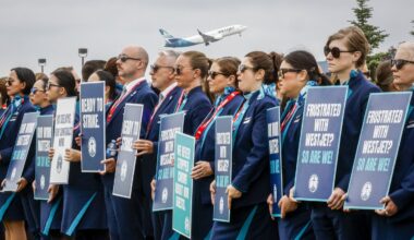WestJet flight attendants approve strike mandate