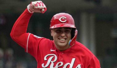 Reds become first team to homer 4 times in an inning this season