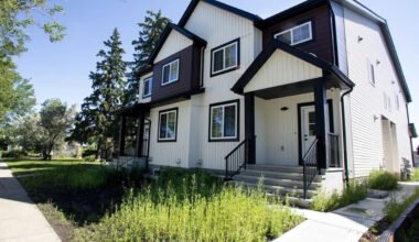 'Basically a mini hotel': Edmonton infill financed for affordable housing runs Airbnb