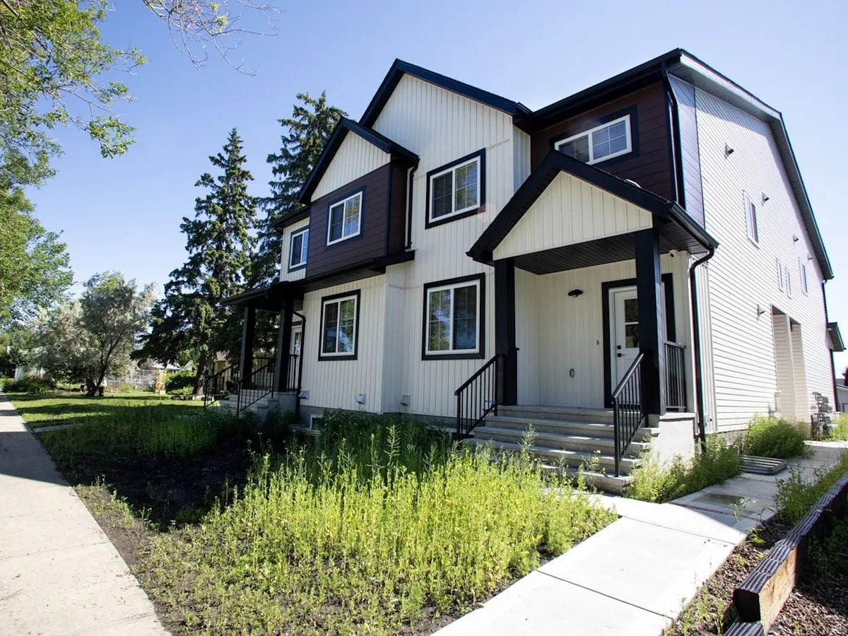 'Basically a mini hotel': Edmonton infill financed for affordable housing runs Airbnb