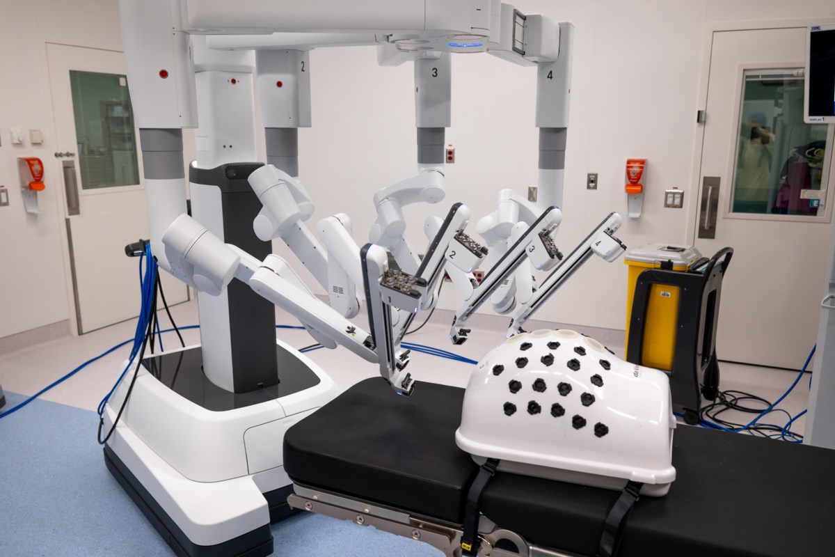 first robotic-assisted procedure using the da Vinci Xi system at Surrey Memorial Hospital