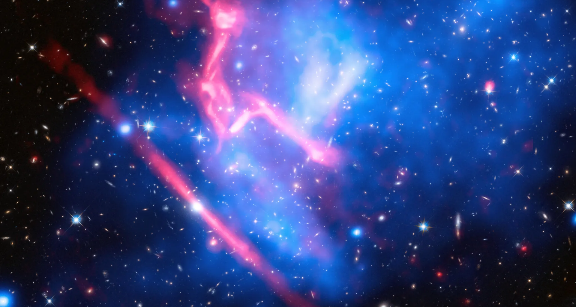 Frontier Fields galaxy cluster MACS J0717